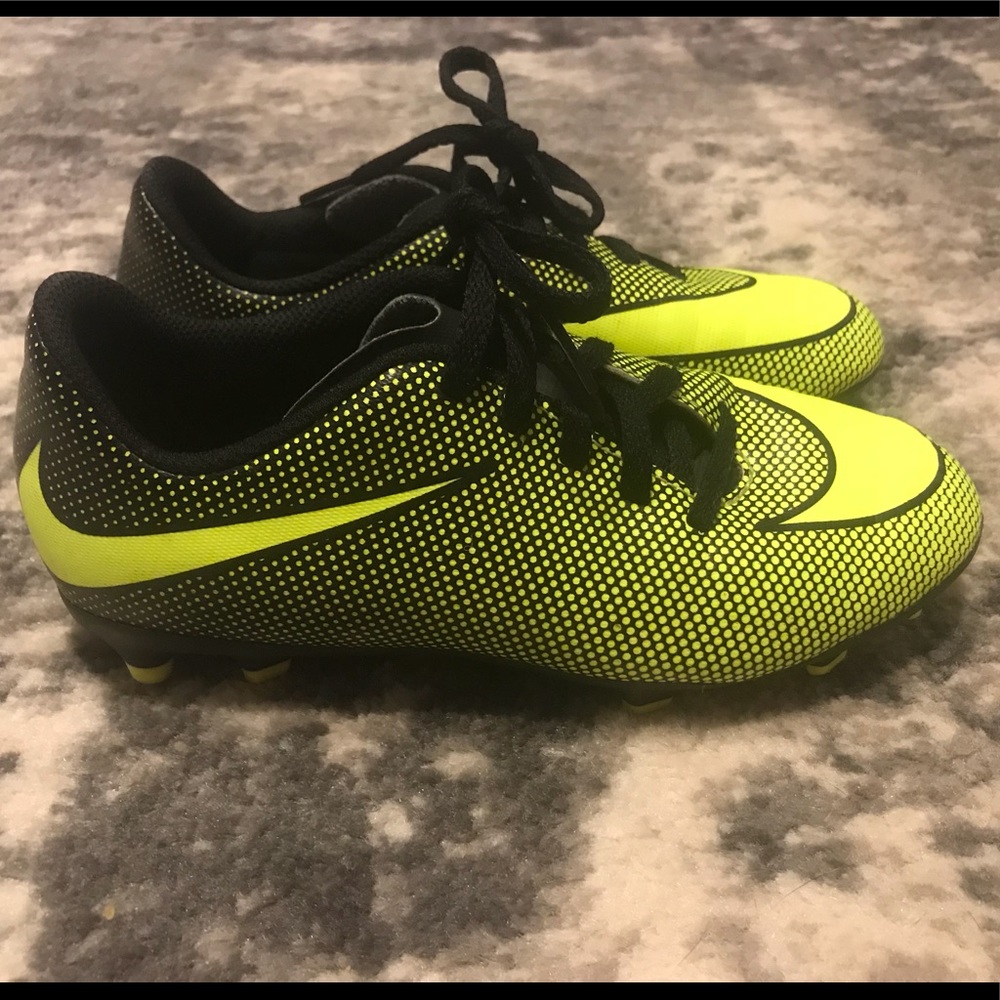 Boys Nike soccer cleats size 2